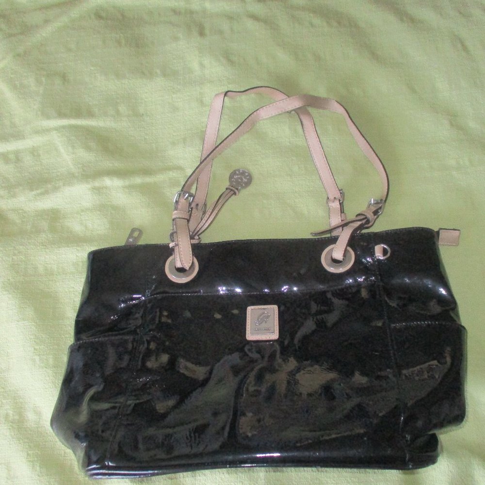 GRACE ADELE Patent Leather Purse Many pockets